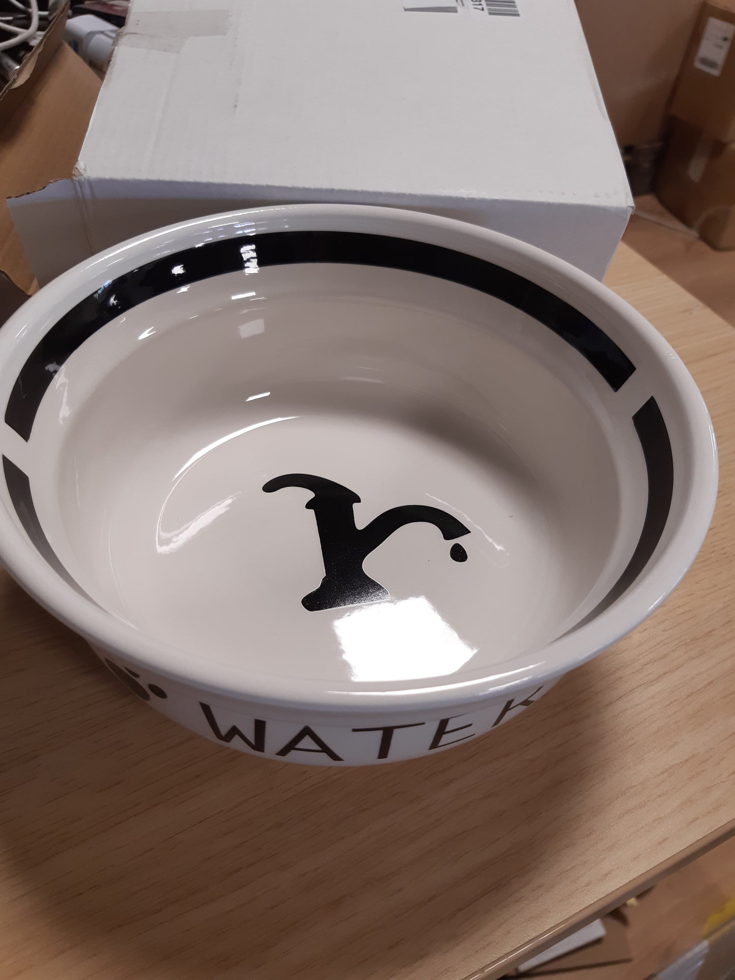 241923 - TRIXIE Ushqyes Qeramik, 1.6 l, ø 20 cm, i Bardhë/i Zi
