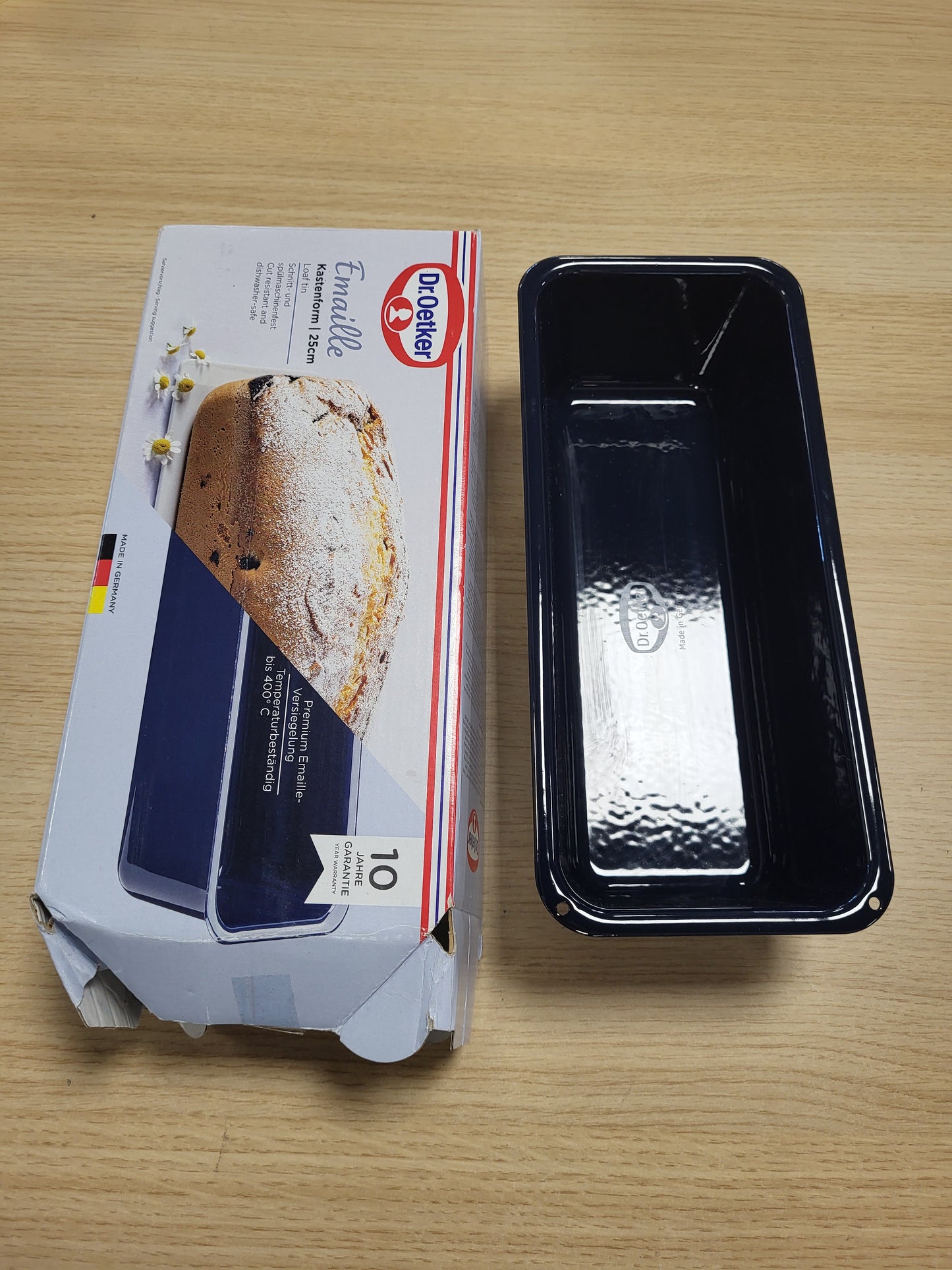 214490 - DR. OETKER Tavë për bukë 25 cm, rezistente ndaj prerjeve dhe gërvishtjeve, ngjyrë blu të errët