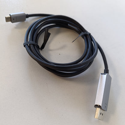 267148 - AMAZON BASICS Kabllo USB-C në DisplayPort, Alumini, 1.8 m, e zezë