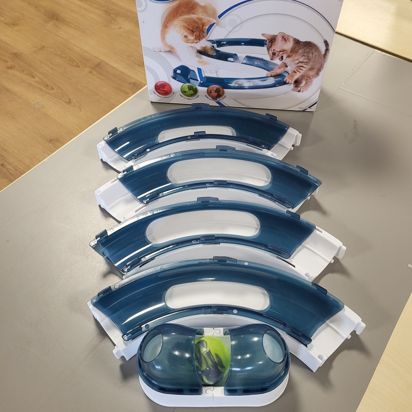 257512 - QARKU I LOJËS HAGEN CATIT DESIGN SENSES, për të gjitha madhësitë e racave