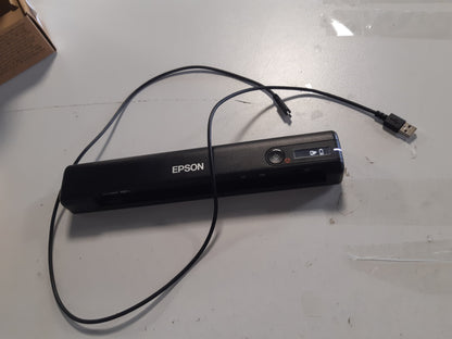 267645 - EPSON WORKFORCE ES-60W – Skaner dokumentesh i lëvizshëm, me bateri, WiFi, ekran LCD, 4 sekonda për faqe, softuer ScanSmart, ushqyes automatik dokumentesh, ngjyrë e zezë