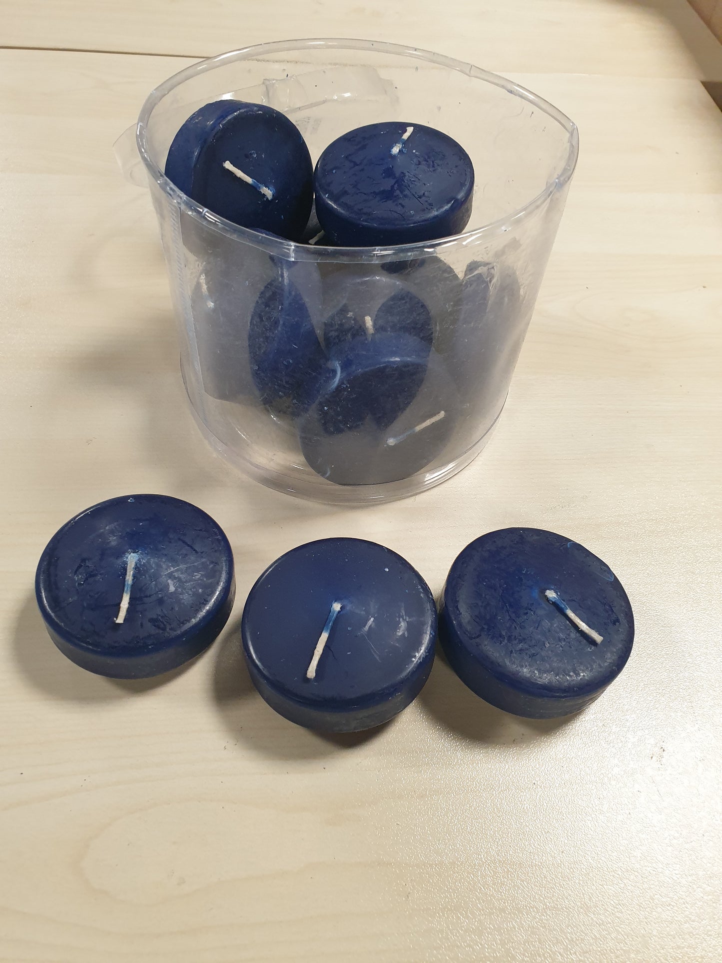 257386 - Qirinj të mëdhenj lundrues, diametër 7 cm, 12 copë, Blu e pluhurosur