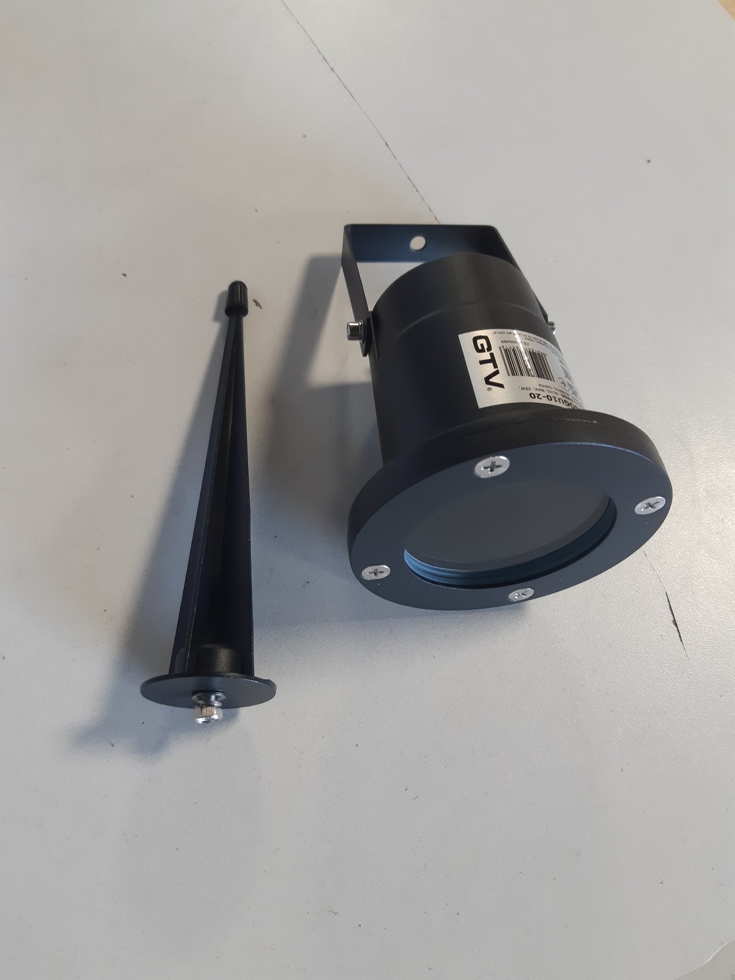 224414 - DIEGO Llambë kopshti GU10, maks. 35 W, IP65, AC 220-240 V, 50/60 Hz, e zezë