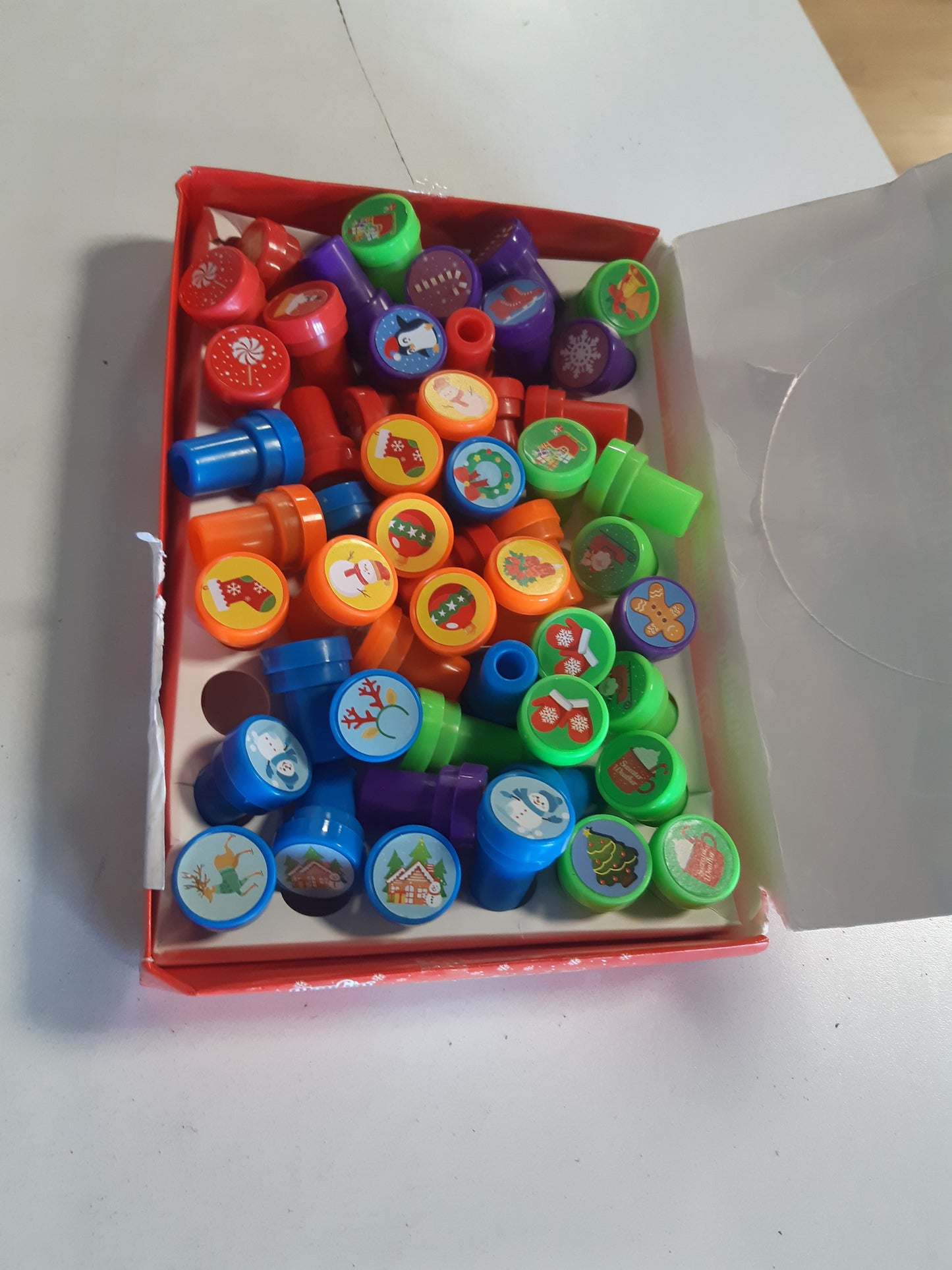 225365 - KAHEIGN 54 copë pulla Krishtlindjesh - 27 stile vizatimore me vetë-bojë - për çorape, dhurata, çanta