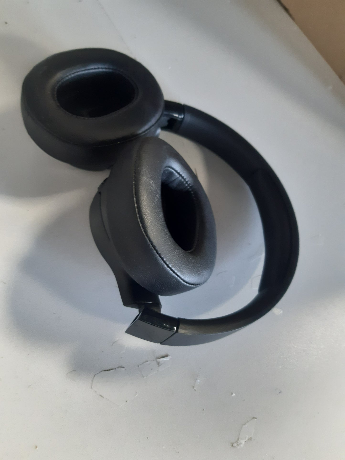 267798 - JBL KUFJE PA TEL TUNE 720BT, NGJYRA E ZEZË, BLUETOOTH 5.3, 76 ORË JETËGJATËSI BATERIE
