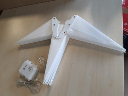 185443 - QIJIEDA - Yll Krishtlindjesh LED 3D i Ndriçuar për Jashtë, 58cm, me Bateri dhe Kohëmatës, për Dritare, Dekorim Oborri, Ballkon dhe Kopësht