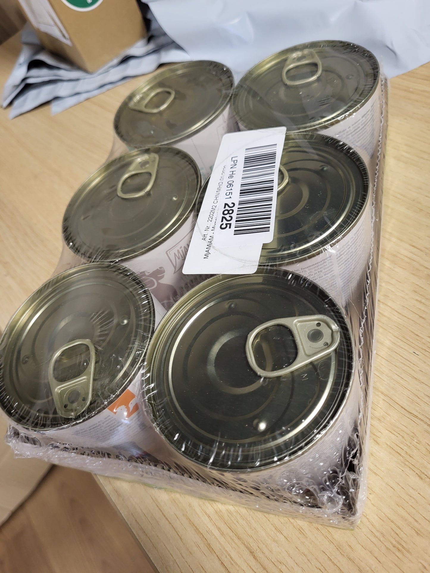 257620 - MJAMJAM - USHQIM I LAGËSHT PREMIUM PËR QEN, Paketa e Përzier II, me pulë dhe rosë, viçi, gjeldeti, viçi, qengji, pako me 6 mishra (6 x 200 g), natyral me mish shtesë
