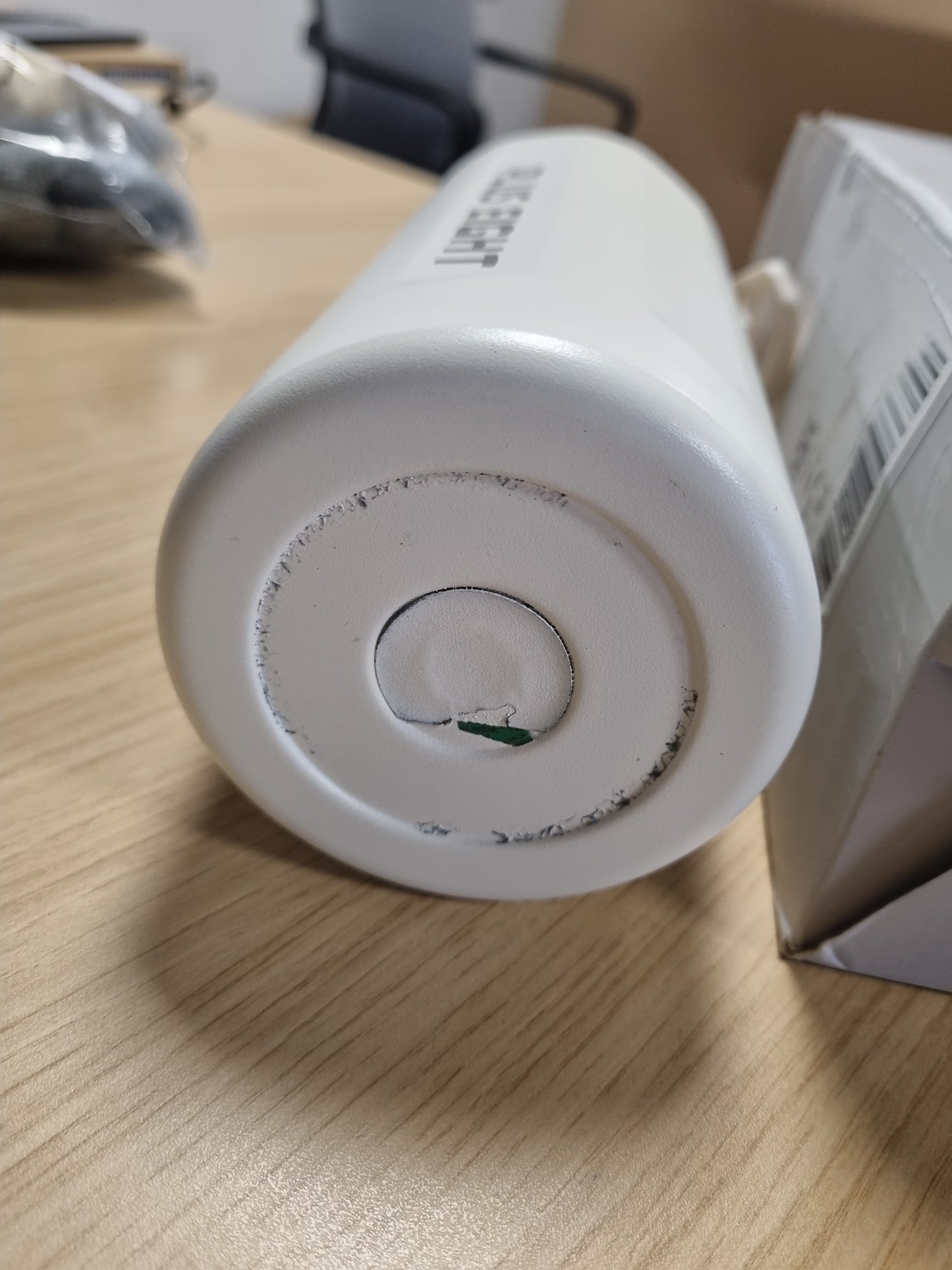 216627 - pluseight Shishe Uji prej Çeliku Inoks, 950 ml, 750 ml, E Papërshkueshme nga Rrjedhja me Kapak (E Bardhë, 750 ml)
