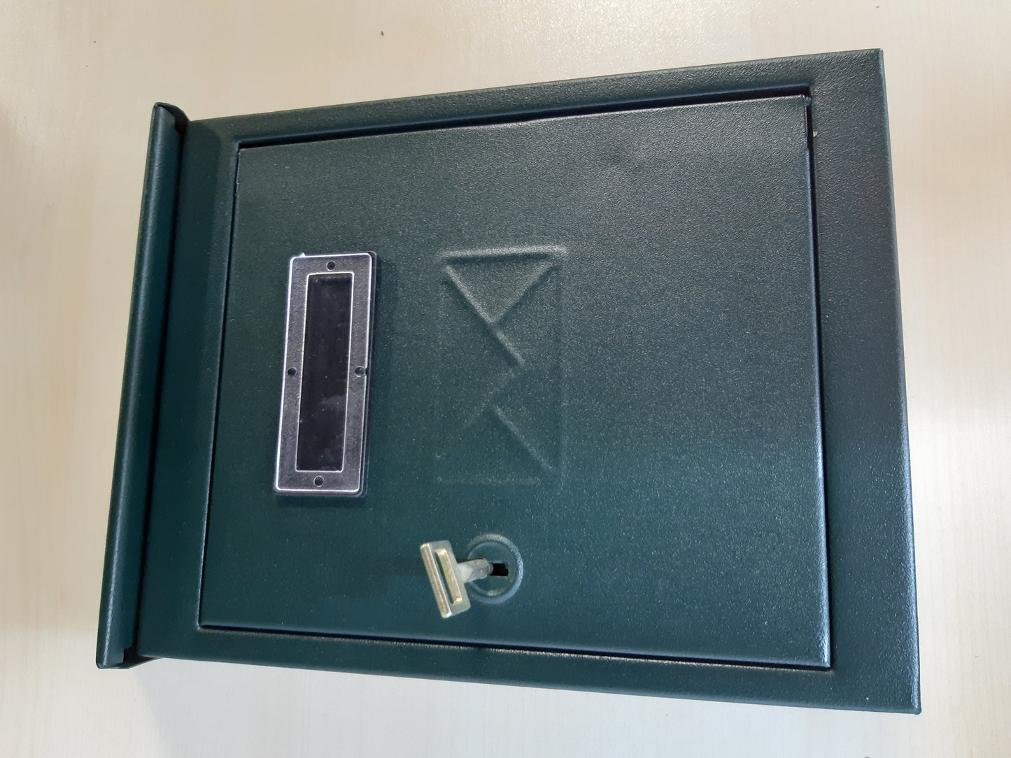 163952 - VIGOR Kutia Postare, Materiali Fletë Metalike Nr. 2, Ngjyra Jeshile, Madhësia 18 x 5 x 26 cm