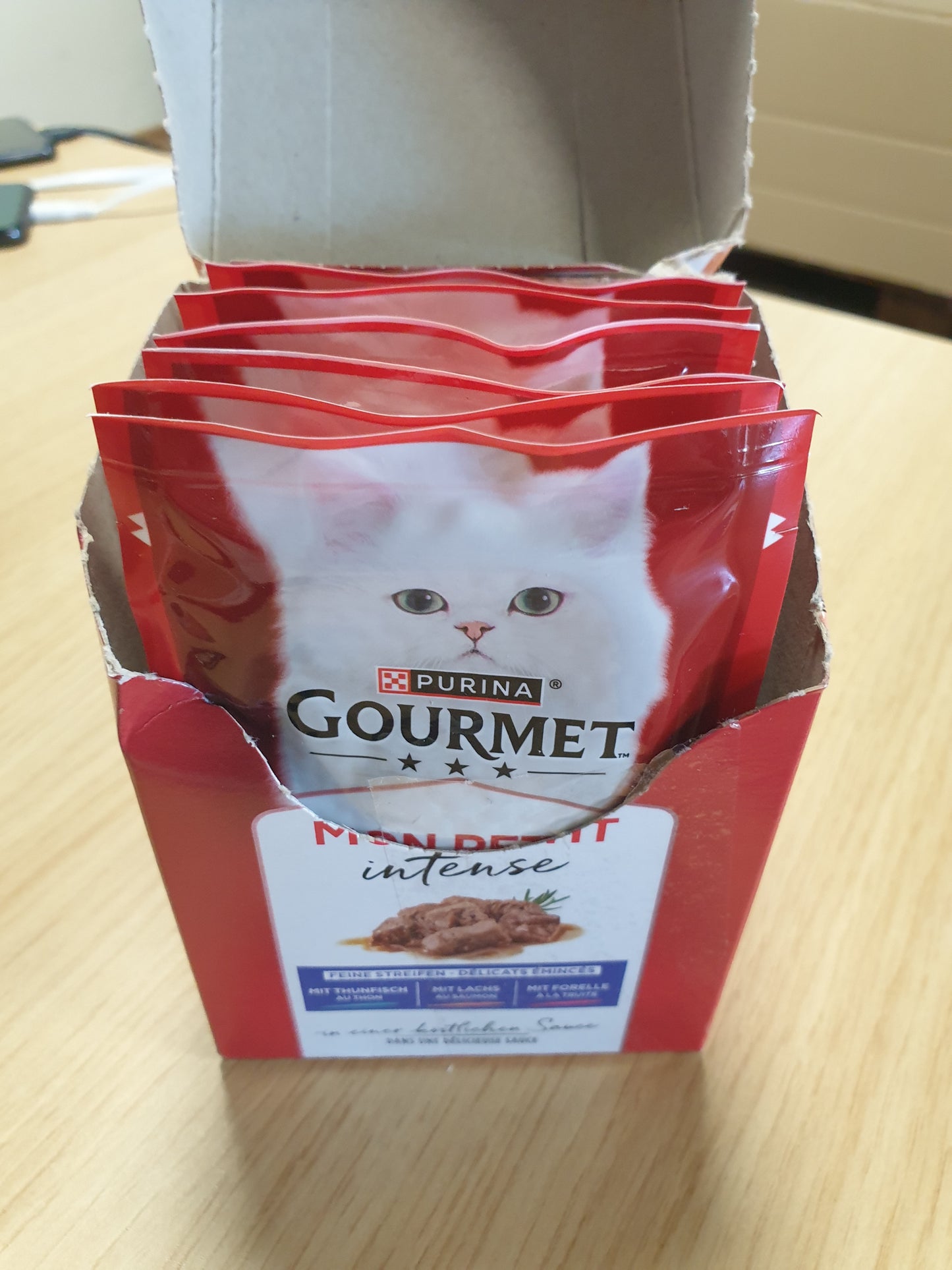 256175 - USHQIM I LAGËSHT PËR MACE GOURMET MON PETIT, LLOJE PESHQISH, 300 G