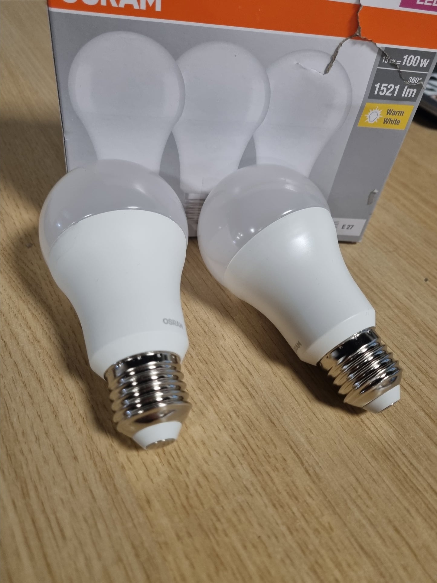 186734 - OSRAM LED Base Classic A, Llambë LED në Formë Sferike me Bazë E27, 100 Vat, e Bardhë e Ngrohtë (2700 Kelvin), Pako 2 Copë, Pa Errësim, Materiali Mat