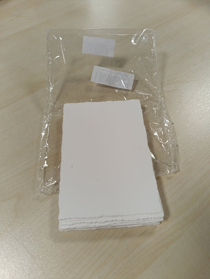 264071 - ALONK Letër për Akuarele A6, 14 fletë, 300 gsm, 10.2 x 15.2 cm, e punuar me dorë, teksturë e trashë