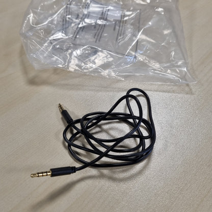 269665 - GOOBAY Kabllo lidhjeje audio AUX 63826, stereo 3.5 mm dhe 4 kunja, e hollë, CU, e zezë, gjatësi kablli 1 m
