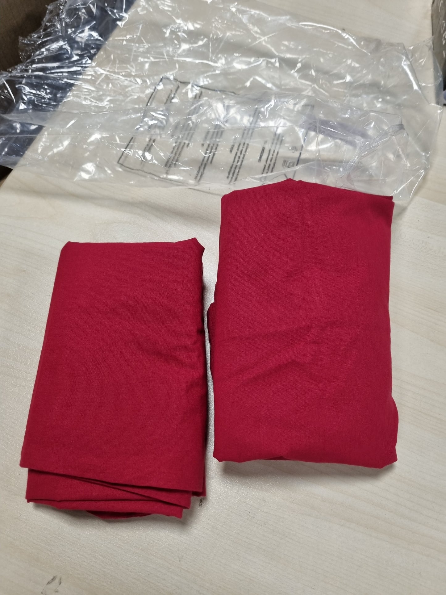 214956 - Mbulesë jastëku 65x65 Pambuk i përforcuar (Set prej 2 copësh) - Ngjyrë burgundy - I çertifikuar nga Oeko-Tex