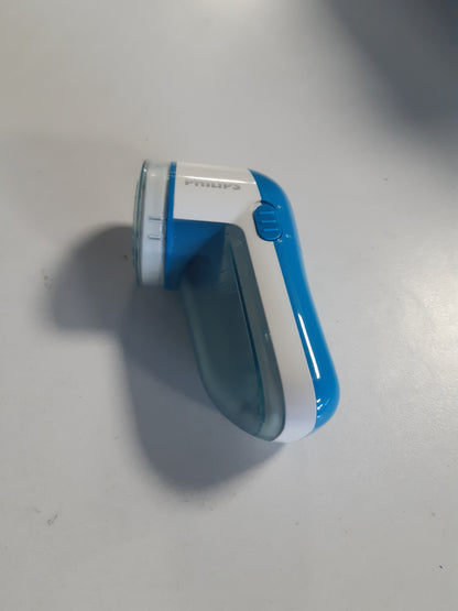 234239 - PHILIPS Heqës pushi - Heqje e shpejtë pushi, Makinë rroje pushi 8800 RPM, 3 tehe, për të gjitha pëlhurat, Kosh me pastrim të lehtë, 2 bateri AA, Dizajn kompakt, Blu/E bardhë (GC026/00)