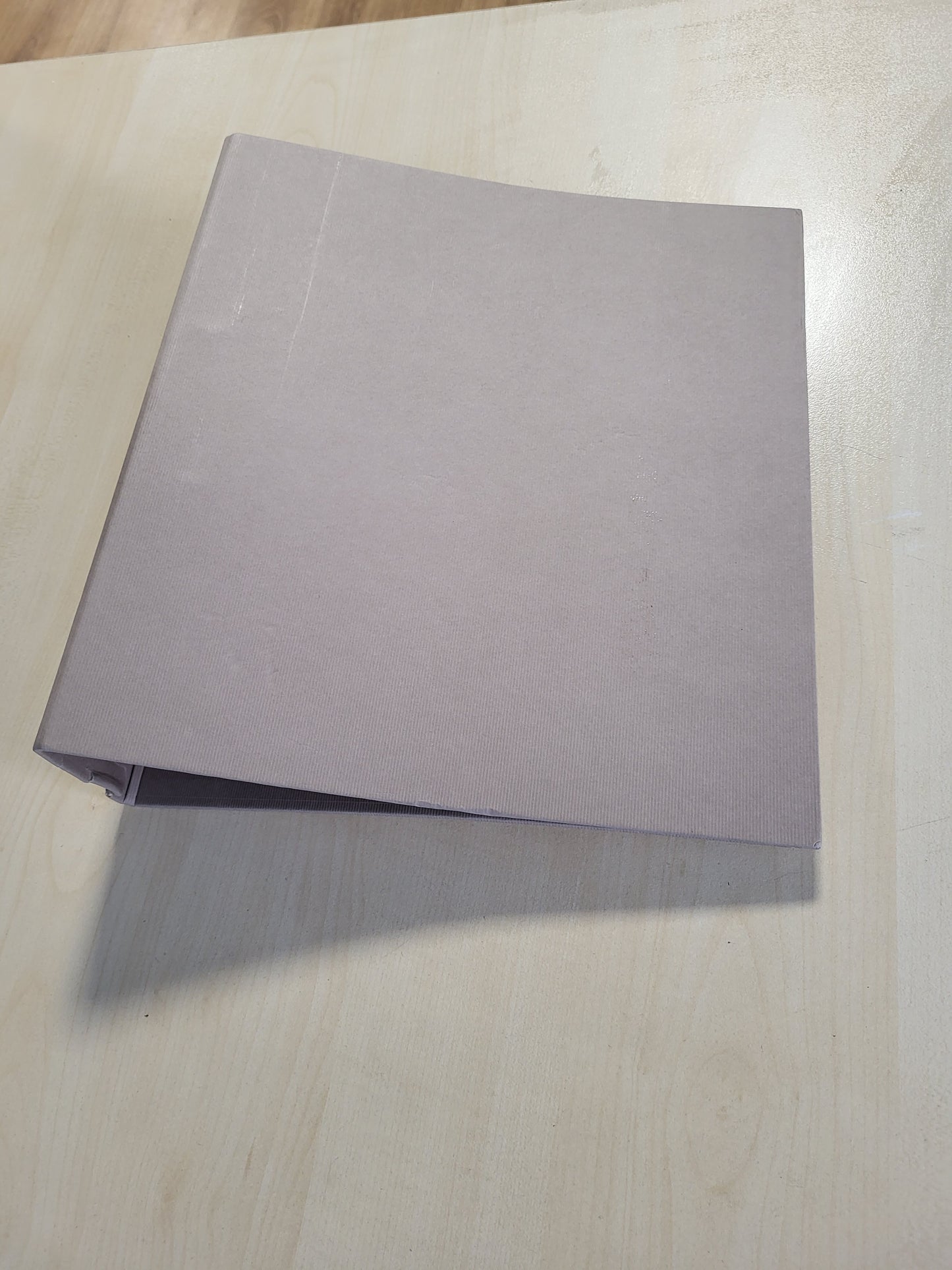 267106 - Rössler Papier 1317452490 - SOHO lidhëse DIN A4 me mekanizëm levë, gjerësia e shtyllës kurrizore 85 mm, purpur, 1 copë