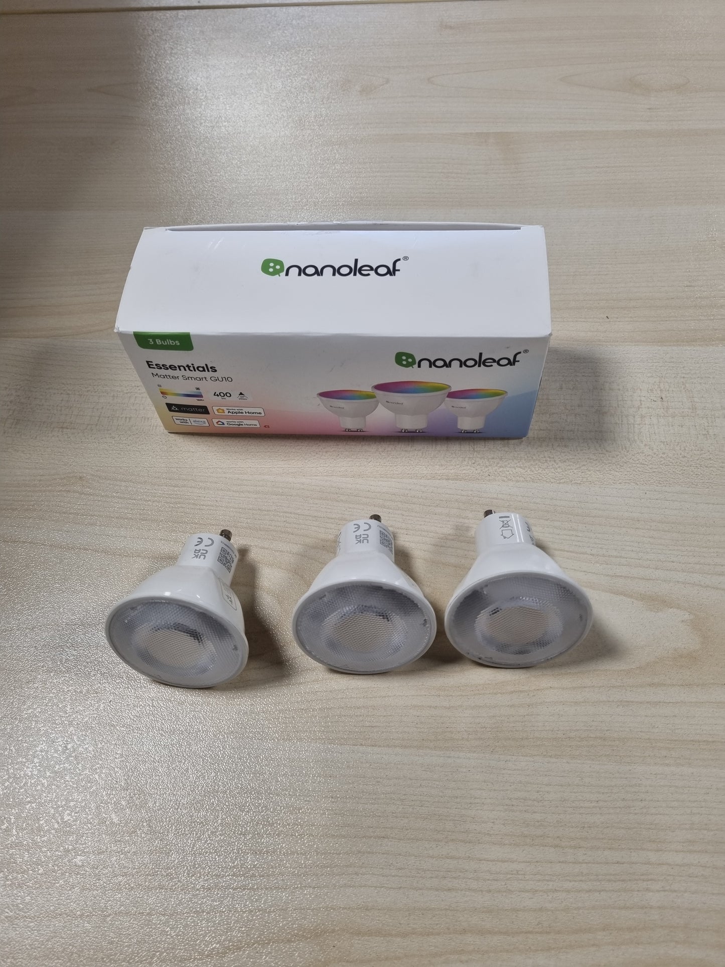 239710 - NANOLEAF Pako me 3 Llampa LED Inteligjente GU10 RGBW, 10W, Material: Plastike, Kompatibël me Google dhe Apple, Sinkronizim Muzike dhe Ekrani