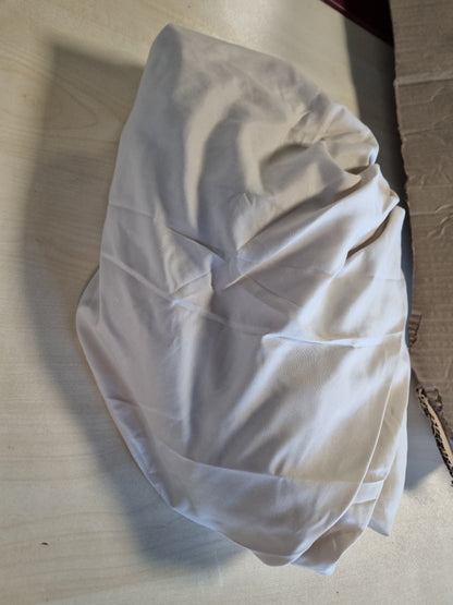 219974 - AMAZON BASICS Çarçaf i montuar me mikrofibër, lartësia e dyshekut deri në 30 cm, dimensionet: 140 x 200 cm, Bezhë