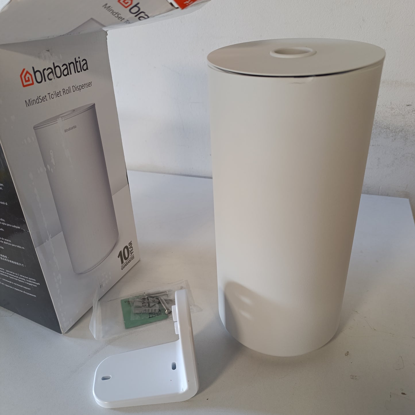 221910 - BRABANTIA - Dispensues Letre Higjienike Mindset - Për 2 Rrotulla Zëvendësuese - 30 x 15.1 x 13.7 cm - Rezistent ndaj Korrozionit - E Bardhë e Freskët
