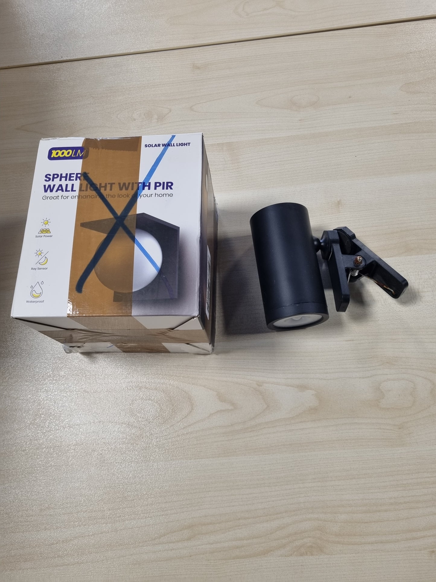 240063 - REV Llambë Muri LED me bateri dhe sensor lëvizjeje, 180 lm, pa tel, rrotullohet 360°, IP54, e zezë