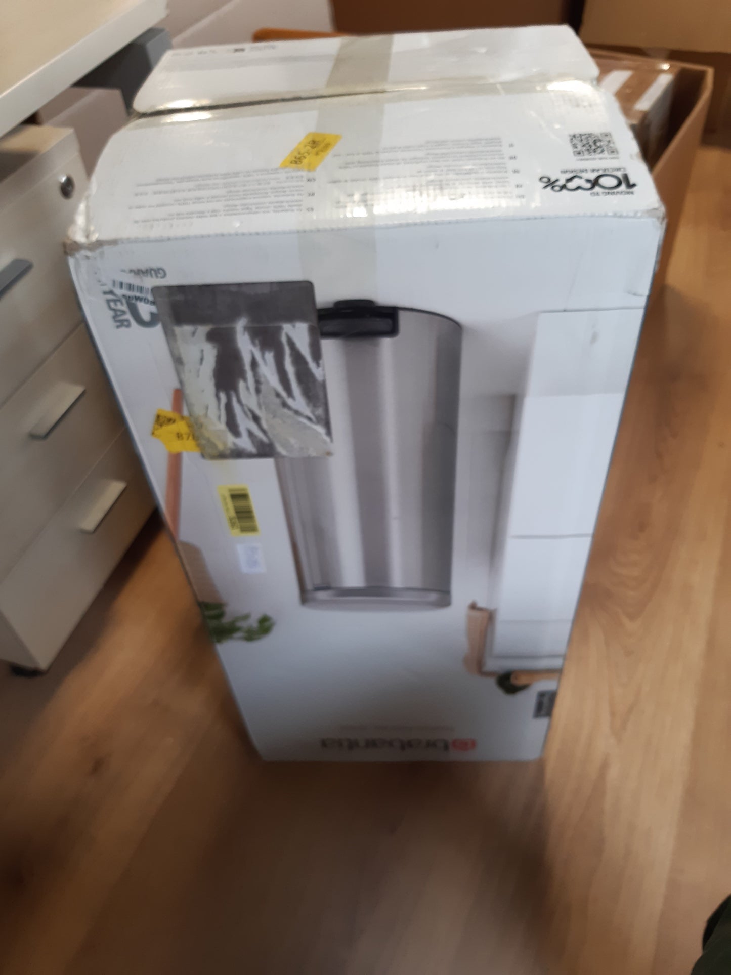 175086 - BRABANTIA 114748 Kosh Plehrash i Ri ICON me Pedale, Çelik Inox, i Bardhë, 30x34x67.5cm, Kapaciteti 30L