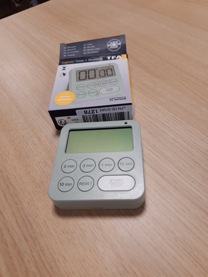 137800 - TFA DOSTMANN Kohëmatës Dixhital për Sporte/Kuzhinë/Mësim, 38.2056, I Pajisur me Kronometër dhe Magnet, 3 Nivele Vëllimi, Përzgjedhje e Shpejtë, Ekran i Madh, Dritë Paralajmëruese LED Vizuale, Ngjyra Jeshile