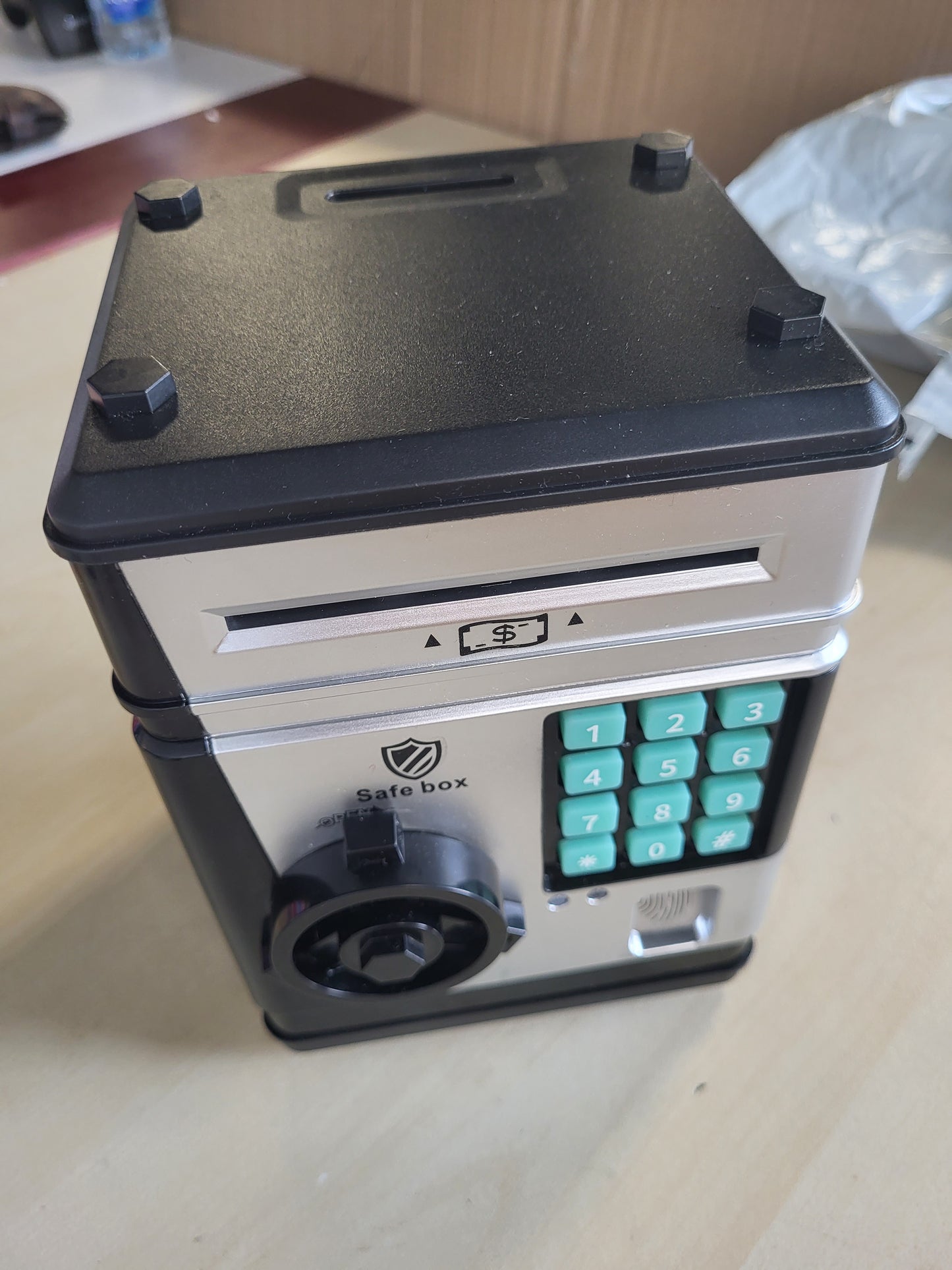 197723 - BAXCDYSWE Kasafortë Elektronike, Thith Para Automatikisht, me Fjalëkalim ATM-je, Dhuratë për Ditëlindje dhe Krishtlindje, për Djem dhe Vajza, Ngjyra e Zezë