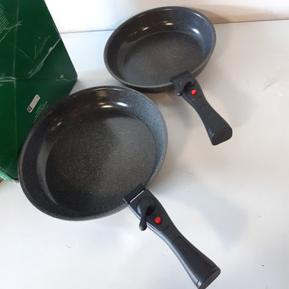 255086 - BALLARINI Set tiganësh Torre, me veshje qeramike, 24 + 28 cm, i përshtatshëm për induksion, 2 doreza të lëvizshme, alumini, argjend