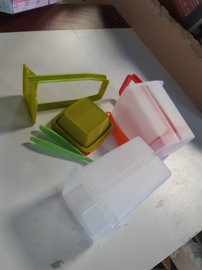 213717 - Kavanoz turshi BloxBerry me sitë – Set prej 2 copësh – Enë ushqimore plastike e papërshkueshme nga rrjedhjet – për fruta të freskëta ose perime turshi – E plotë me mashë