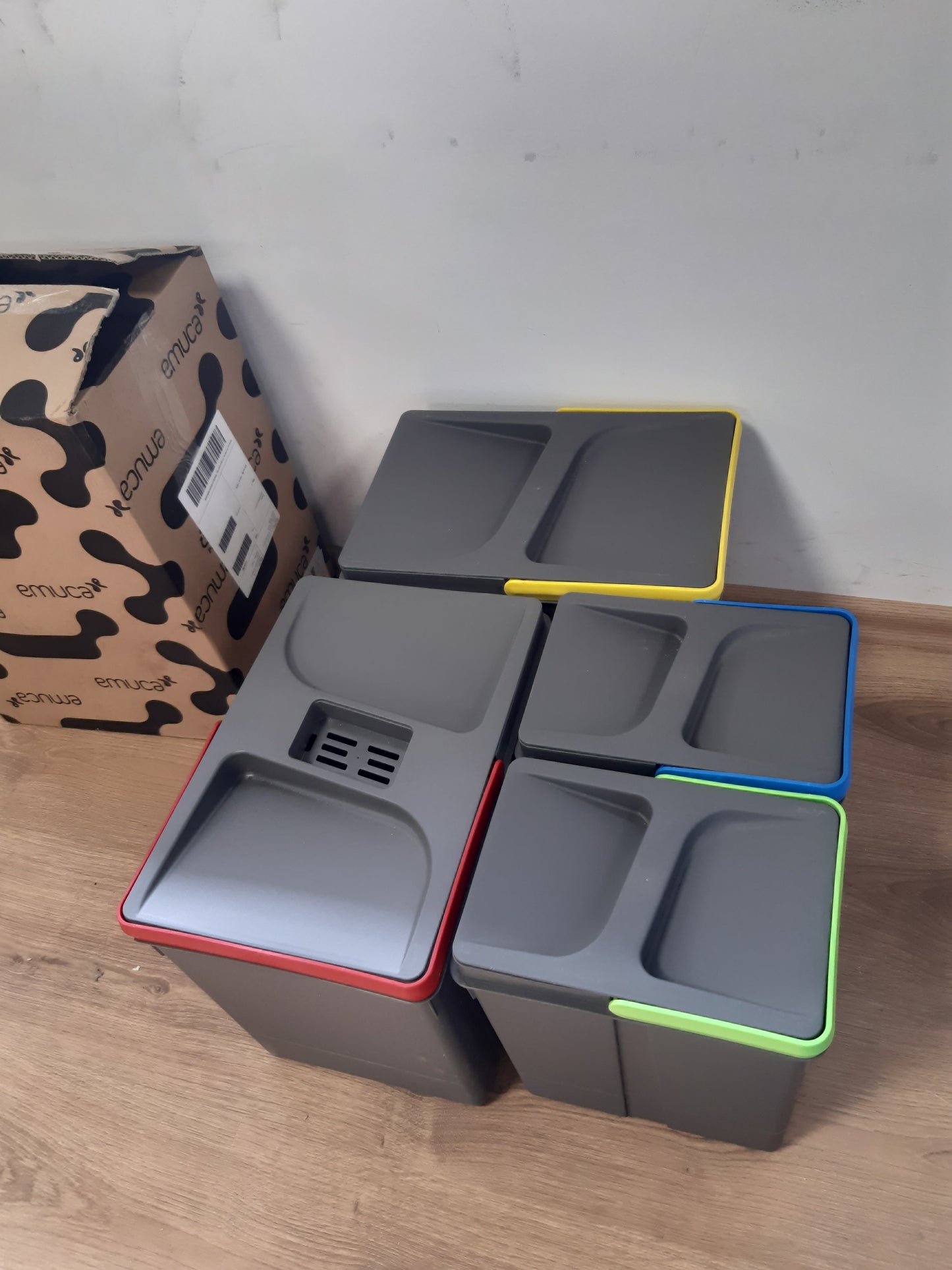 208390 - EMUCA - Kontejnerë Riciklueshëm për sirtarë Kuzhine, Plastikë gri antracite, Kosha Mbeturinash me kapak të mbyllur ndaj erës, Kapacitet 2 x 15L + 2 x 7L, Lartësi 266mm