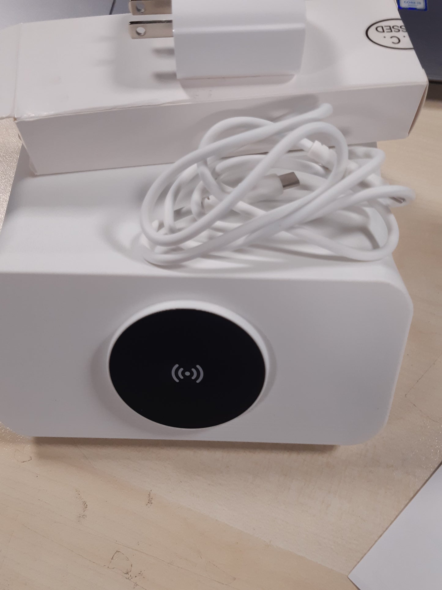 266492 - TOPGO Stacion karikimi pa tel 3-në-1 për iPhone 16/15/14/13/12, karikues magnetik 15W, adaptor 30W për Apple Watch Ultra, AirPods, i pajtueshëm me MagSafe