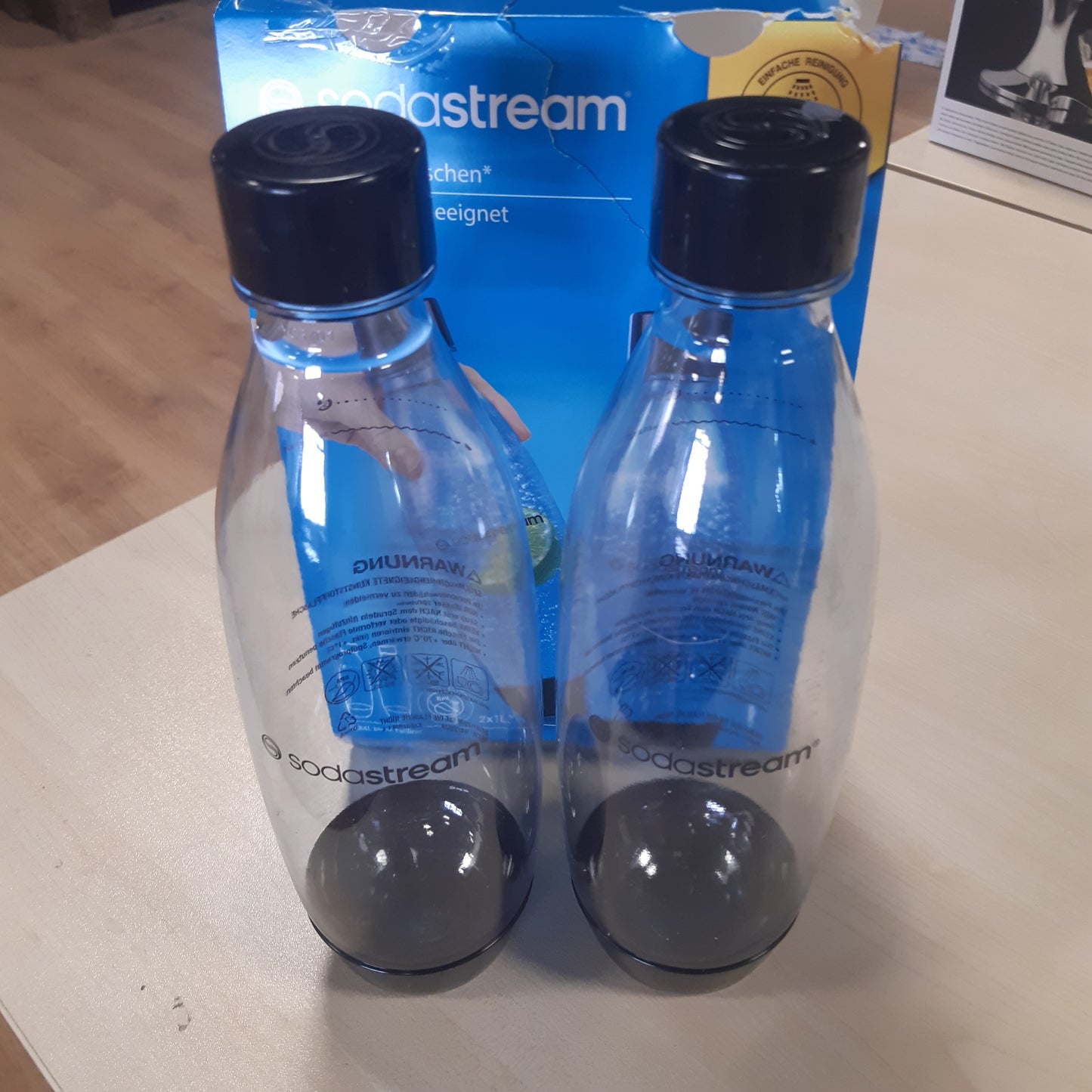 252876 - SODASTREAM Shishe 1 Litër me Siguresë, Pako Binjake e Zezë