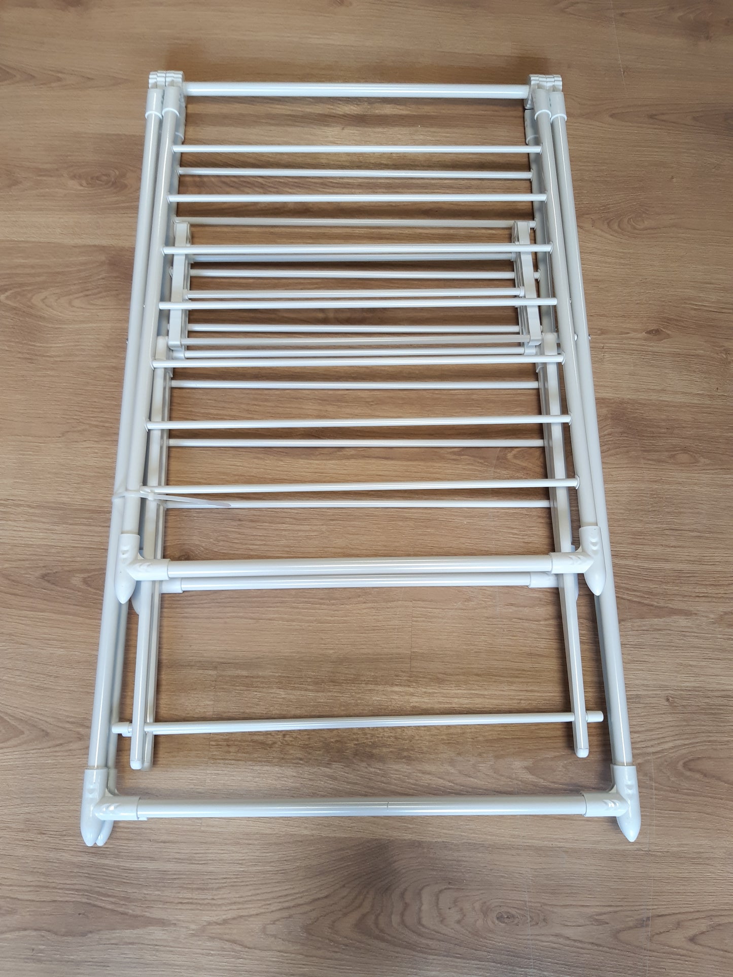 213361 - AMAZON BASICS Fshese rrobash metalike, 2 krahë, e palosshme, 155 x 60 x 100 cm, e bardhë