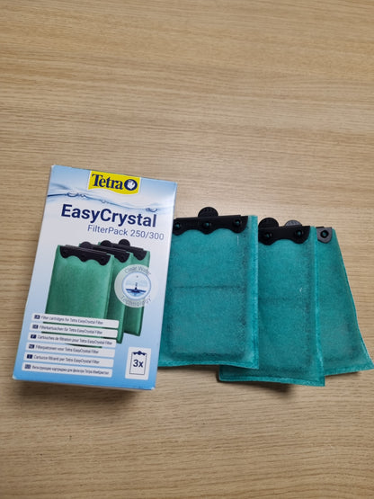 258334 - Tetra - Paketa e Filtrit EasyCrystal 250/300, material filtri për akuariume nga 15-60 litra, 3 copë