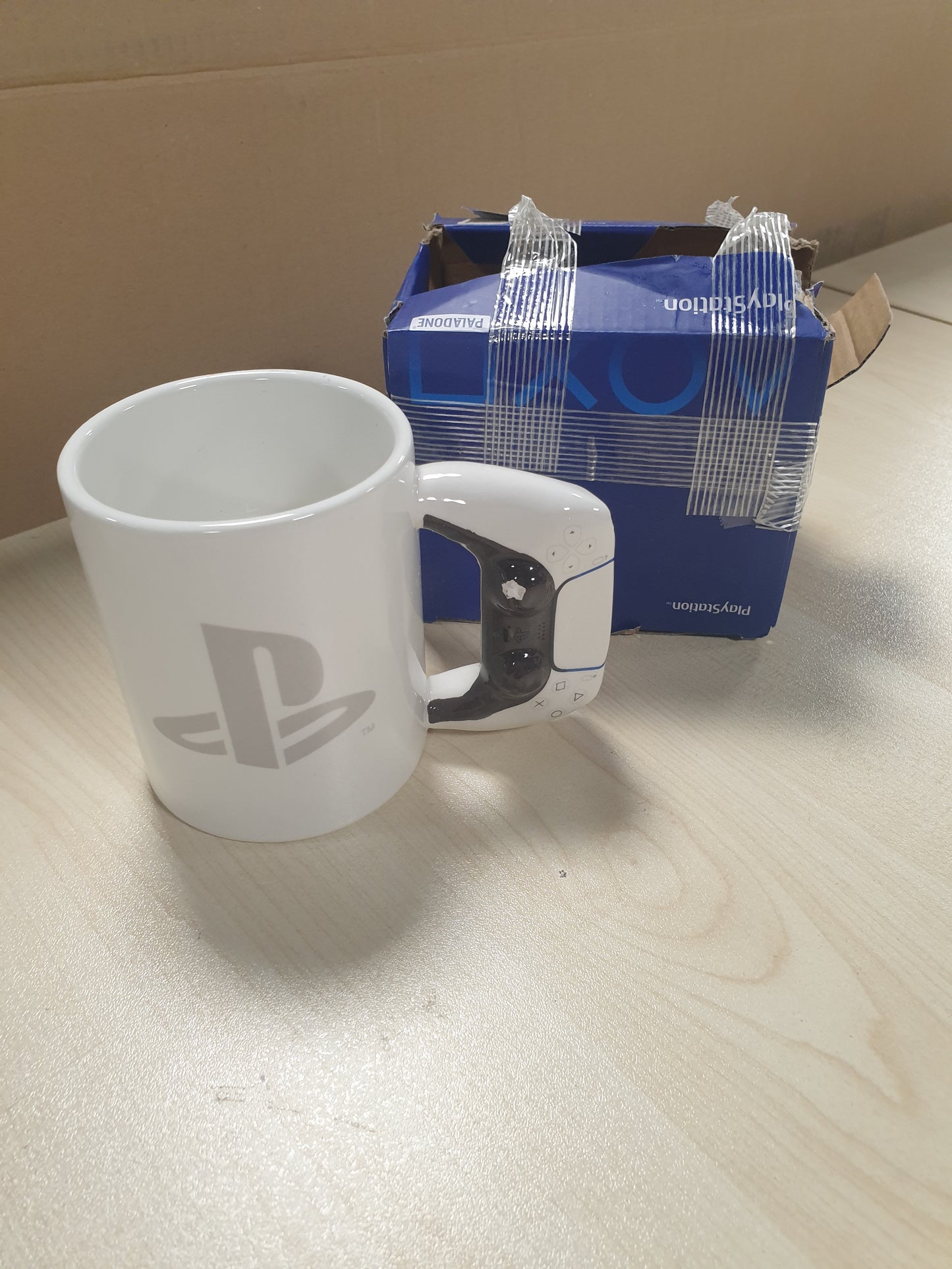219333 - PALADONE Kontrollues Becher Playstation 5, Keramik, 1 copë (Paketë me 1 copë)