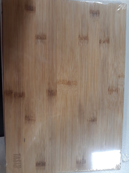 224786 - Dërrasë prerëse prej bambuje 35.5x25x1.2cm, ideale për prerjen e bukës, frutave, perimeve, e fortë dhe elegante