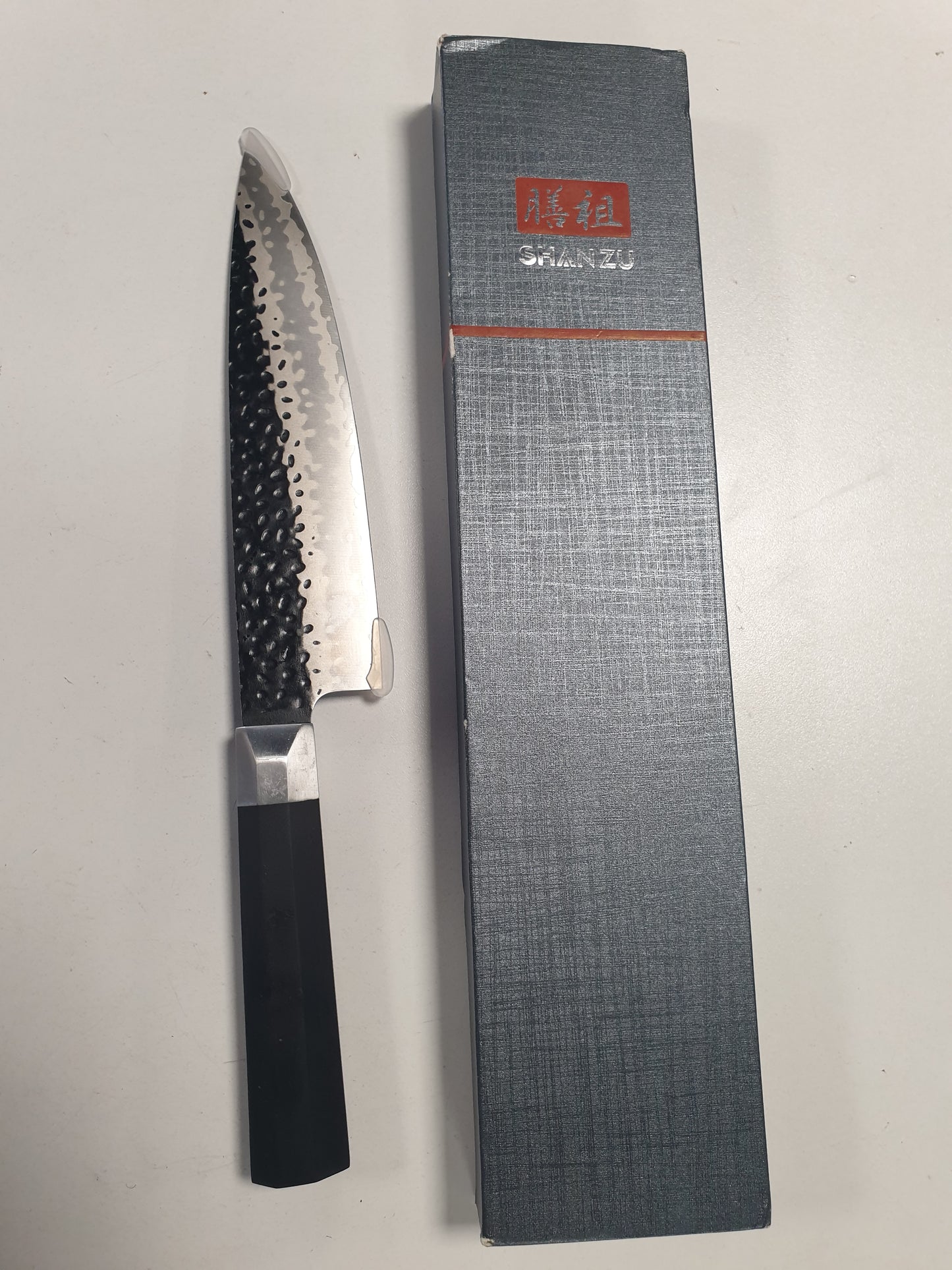 255339 - THIKË KUZHINE SHAN ZU 20 CM, THIKË KUZHINE JAPONEZE PREJ ÇELIKU 9CR18MOV ME KARBON TË LARTË, TEH I FALKUAR ME 7 SHTRESA, THIKË GYUTO ULTRA E MPREHTË ME DOREZË G10
