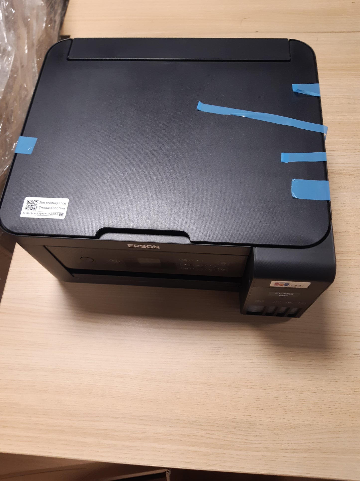 126029 - EPSON Printeri Shumëfunksional EcoTank ET-2850, Format A4, Wi-Fi, me Depozitë Boje, Furnizim i Bojës për 3 Vjet, Ngjyra e Zi