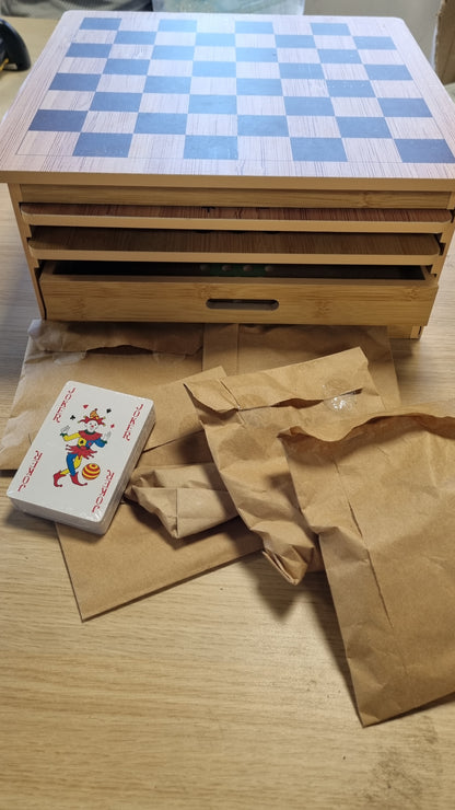 213344 - MISTER GADGET Set me 10 Lojëra Tavoline prej Druri - Shah - Damë - Ludo - Gjarpërinj dhe Shkallë - Solitaire - Tavëll - Damë Kineze - Poker - Zarë - Awale