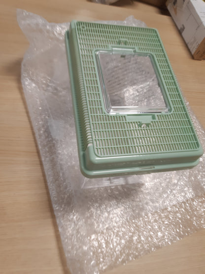 202422 - FERPLAST - Akuarium prej plastike GEO me rezervuar të mesëm 2.5L për peshq, i përshtatshëm për kafshë të vogla, terrariume, insekte dhe breshka, 23.2 x 15.3 x 16.6cm, i jeshilë