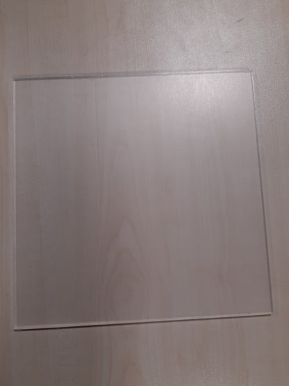 165001 - PLLAKË PLASTIKE TRANSPARENTE E ZGJEDHUR