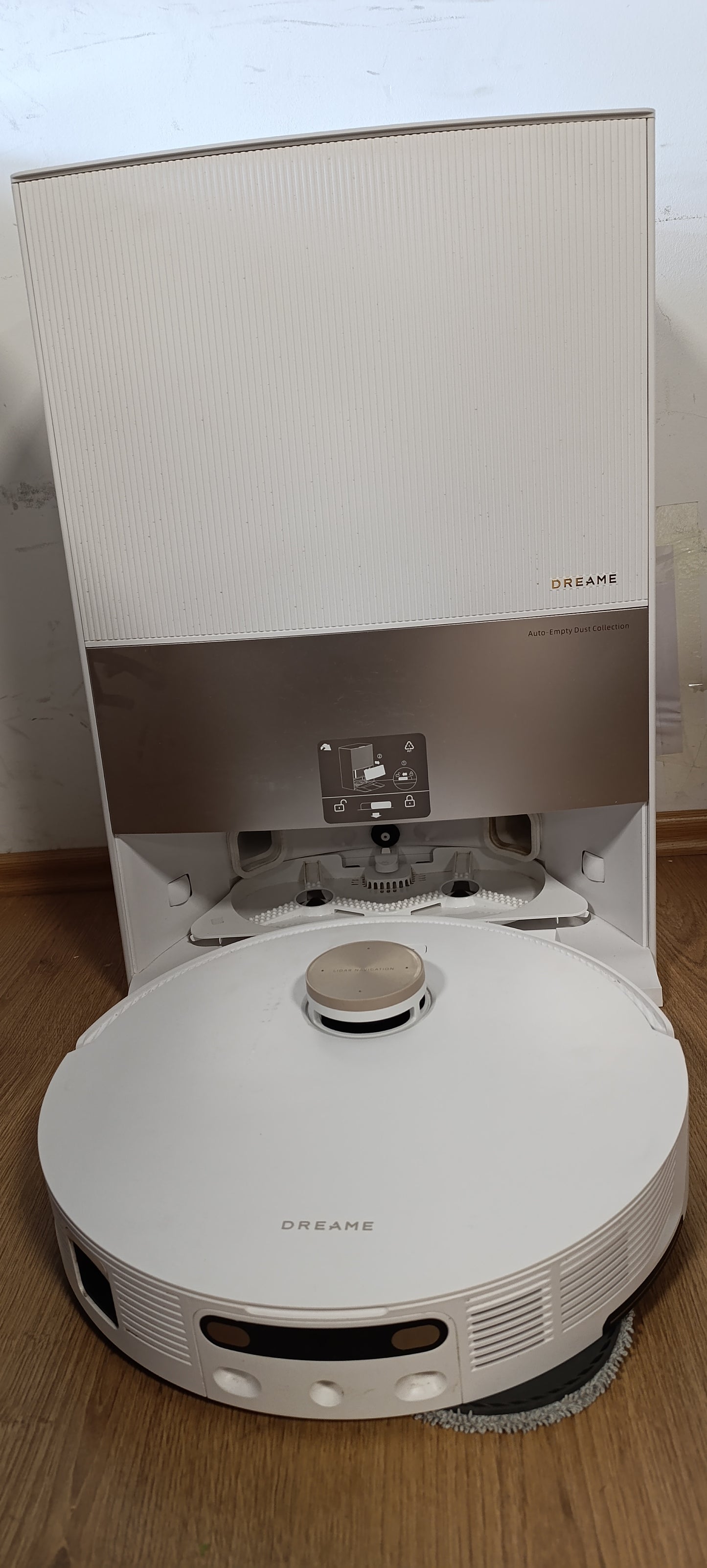71006 - DREAME L20 Fshesë me korrent Robotike, Ultra e plotë për Dysheme dhe Qilima, mop me Teknologji MopExtend, Heqje dhe Ngritje mopi, Fuqi Shtypëse 7000 Pa, Set Aksesorësh të Përfshira
