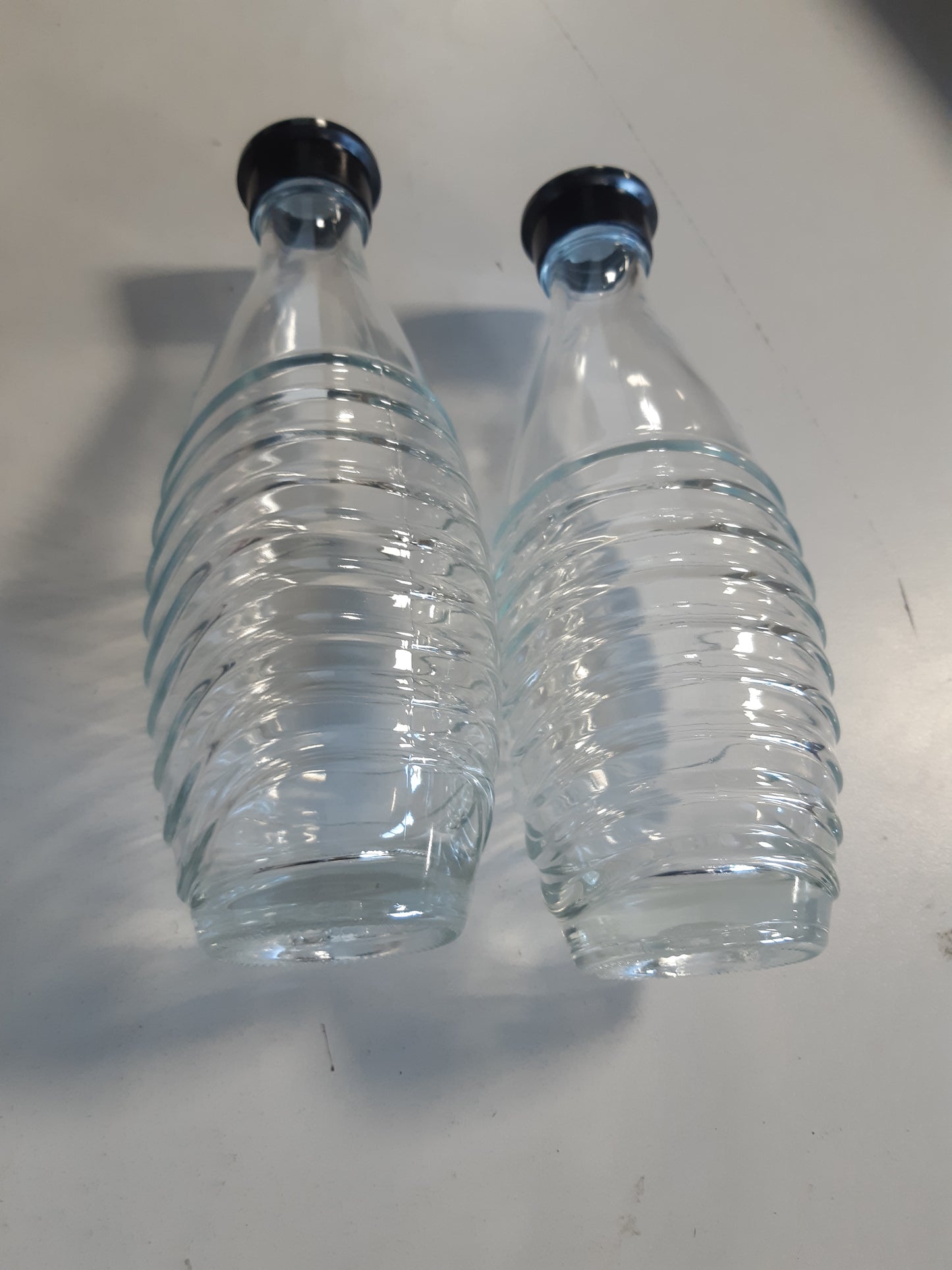 215775 - SODASTREAM Karafe qelqi – Set prej 2 shishesh x 0.7L, të përputhshme vetëm me makinat Penguin dhe Crystal, të përshtatshme për lavastovilje