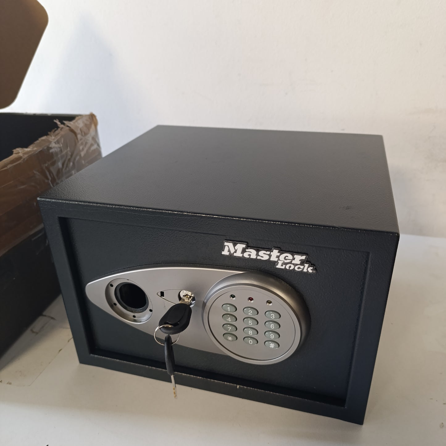 213068 - MASTER LOCK Kasafortë e kombinuar, Tastierë elektronike, 11 L, 19.4 x 29 x 26.4 cm