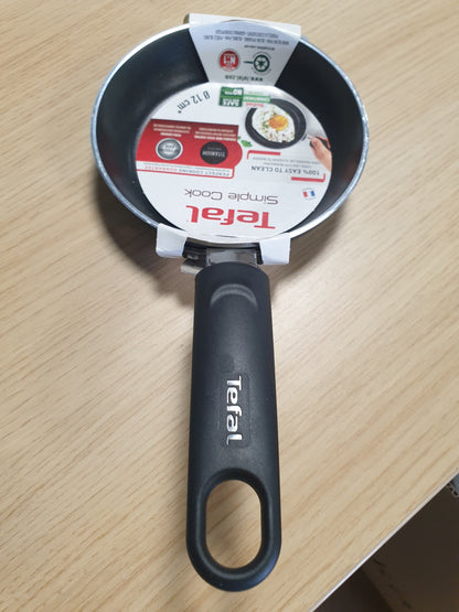 256881 - TEFAL Tigan mini B57000 Simple Cook 12 cm, shtresë jo ngjitëse, pastrim i lehtë, dorezë e fiksuar me thumba, sinjal termik, e zezë (jo e përshtatshme për soba me induksion)