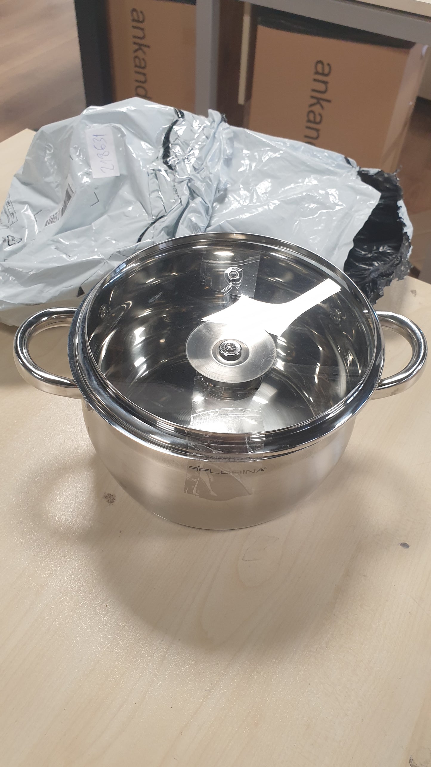 218631 - FLORINA Tenxhere Oliver 20 cm, 3.4 L, çelik inox me kapak qelqi, për sobë me induksion, gaz, elektrike dhe qeramike, shkallë matëse e brendshme, e përshtatshme për lavastovilje, kapak rezistent ndaj nxehtësisë
