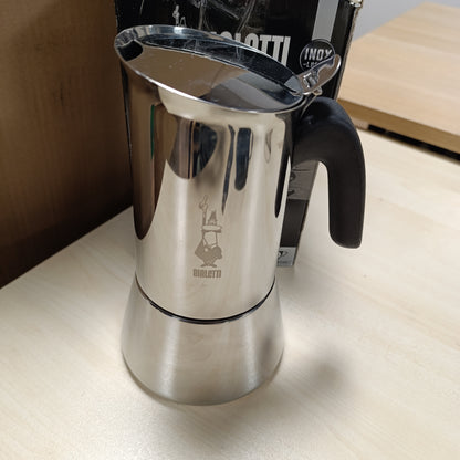 208528 - BIALETTI - Venus Induction i Ri, Makinë kafeje për Espresso prej Çeliku Inox, e Përshtatshme për të Gjitha Sipërfaqet e Sobeve, Kapaciteti 10 Gota (460ml), Materiali Alumini, Ngjyra Argjendi