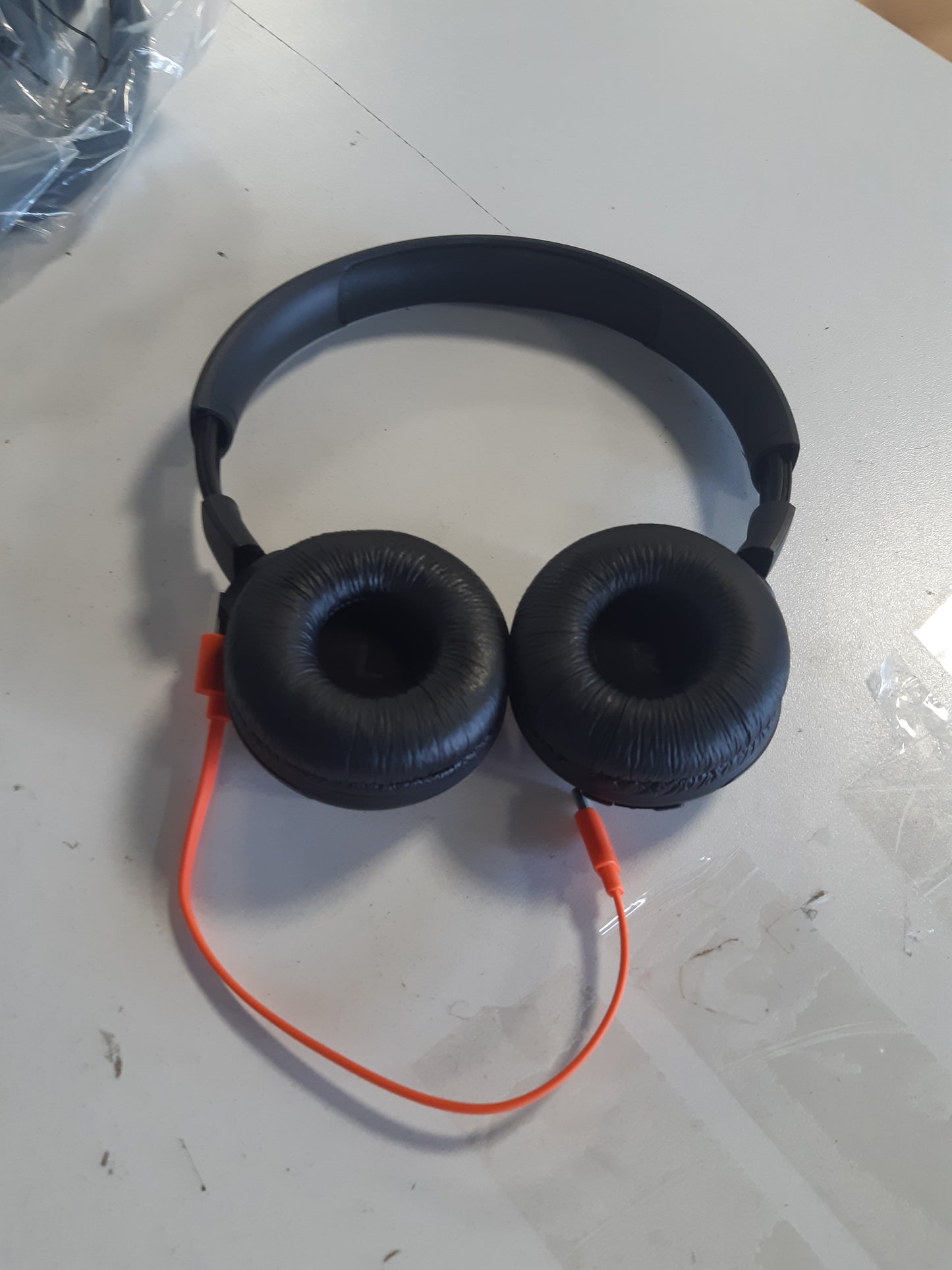 268077 - JBL TUNE 510 BT – Kufje Bluetooth On-Ear – Të zeza – Kufje të palosshme – Jetëgjatësi e baterisë deri në 40 orë