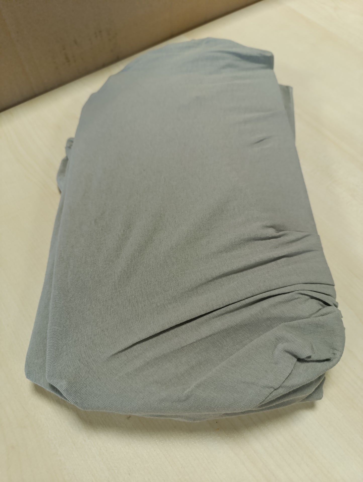 224817 - NPLUSEINS pako me 2 mbulesa jastëkësh për jastëkë ortopedikë madhësisë S - çarçafë të montuar 1450.2049, 30-35 x 45-50 cm, gri