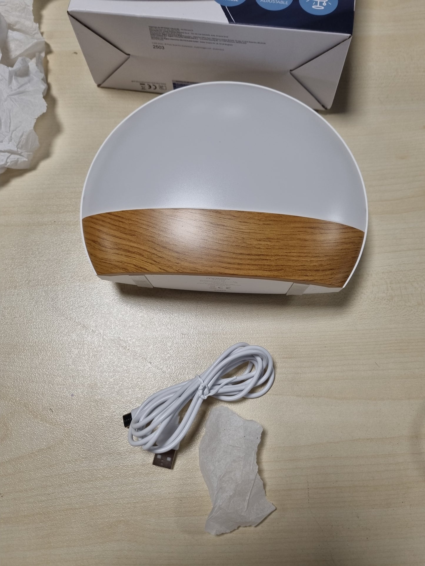 223874 - mooov 477356 Orë Alarmi Simuluese e Lindjes së Diellit, Dritë Graduale, Energjizuar nga Rrjeti, Ndriçim i Bardhë ose me Ngjyra, Portë Karikimi USB-A